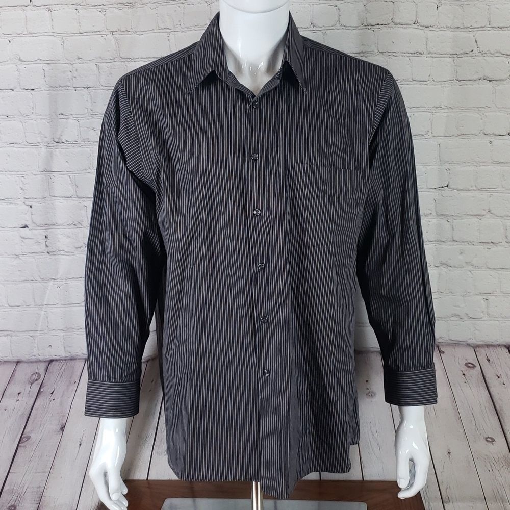 Van Heusen Size 16 1/2 Regular Fit Long Sleeve Button-down Shirt
